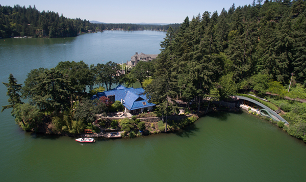 Living in Lake Oswego, Oregon: Where Luxury Meets Lifestyle